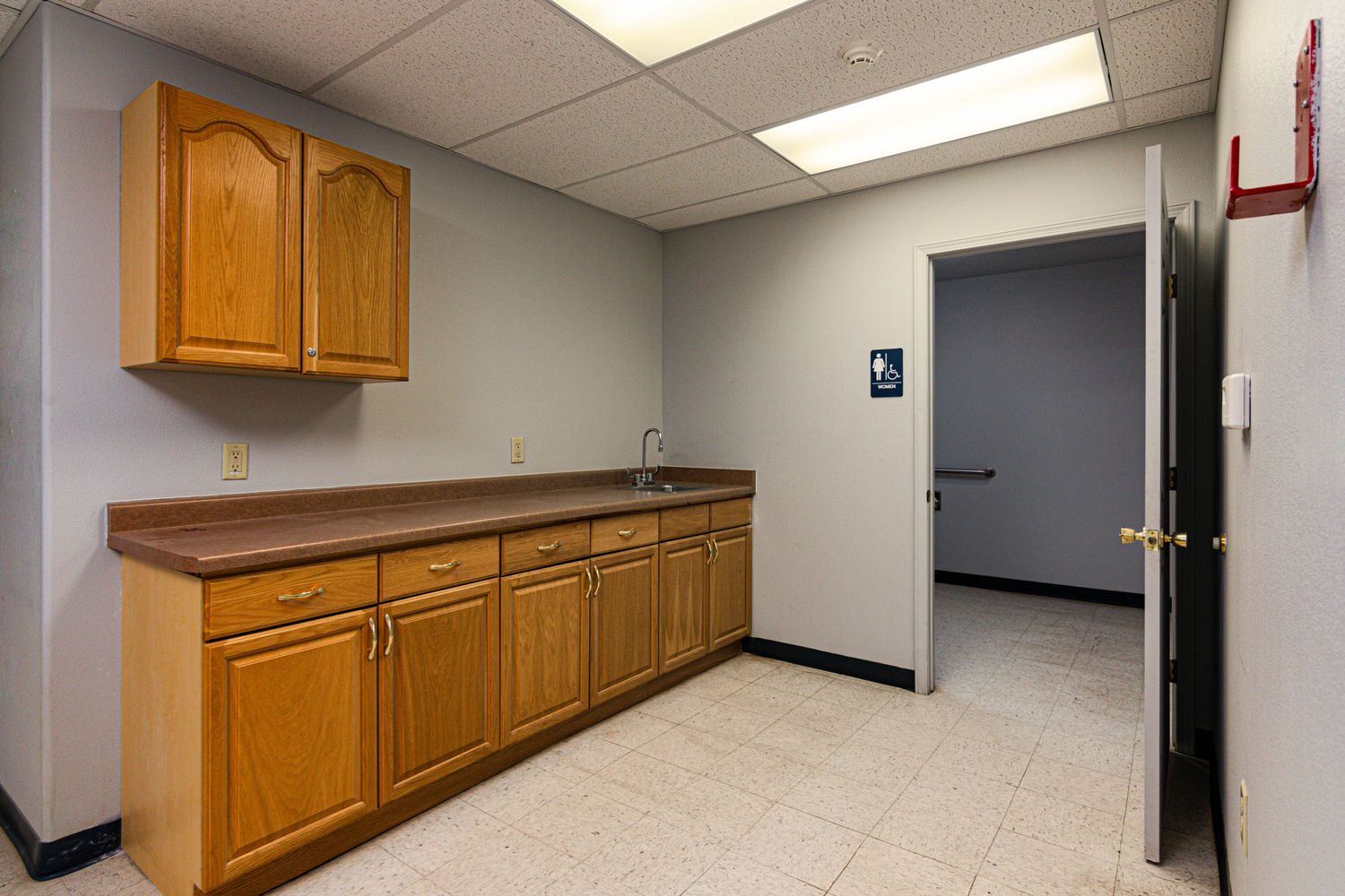 3100 N 1st St, Bloomfield, NM 87413